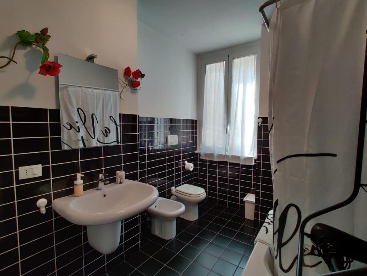 Wow Home - 175 Mq - Posteggio Privato - Davanti Porto Traghetti - Fino A 10 Posti Letto Genoa Exterior photo